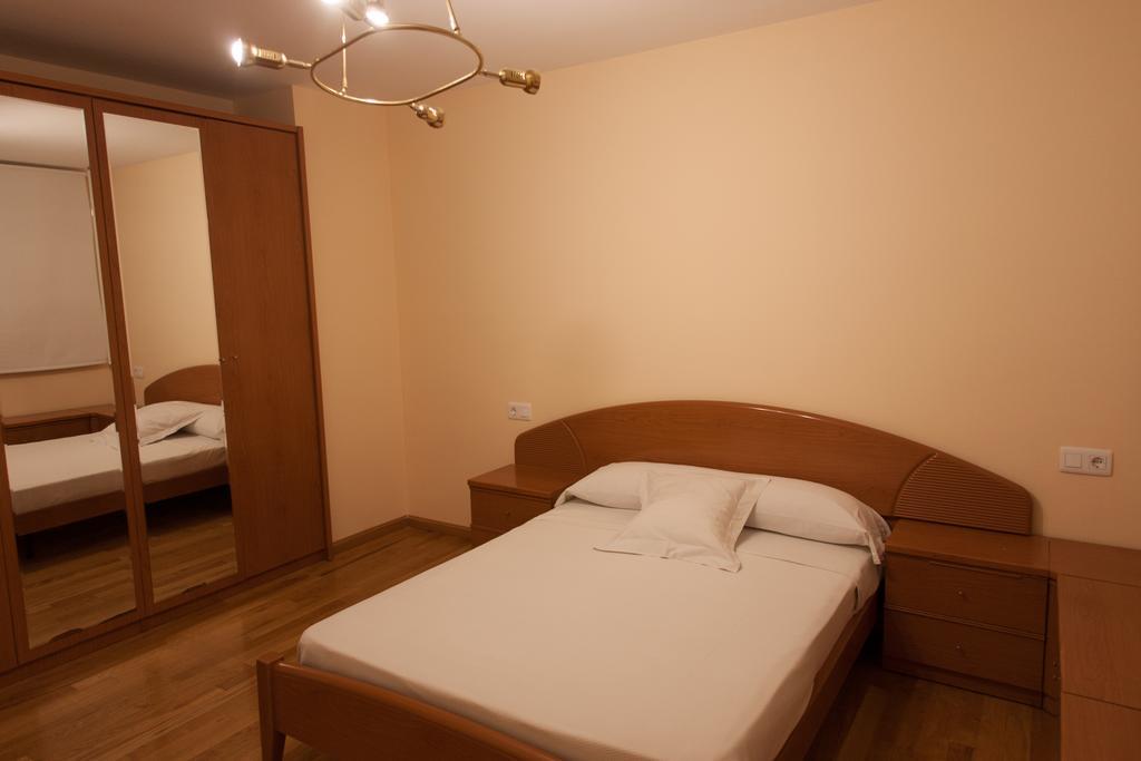 Apartamentos Río Guadalaviar Albarracín Exterior foto